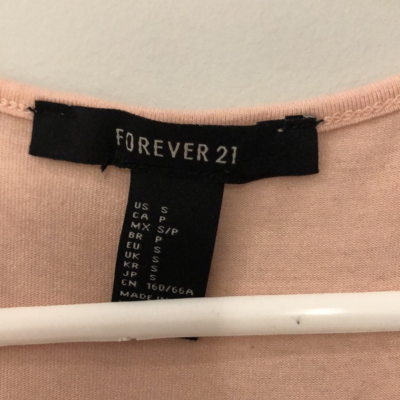 Dress with shorts! - Picture 4 of 4